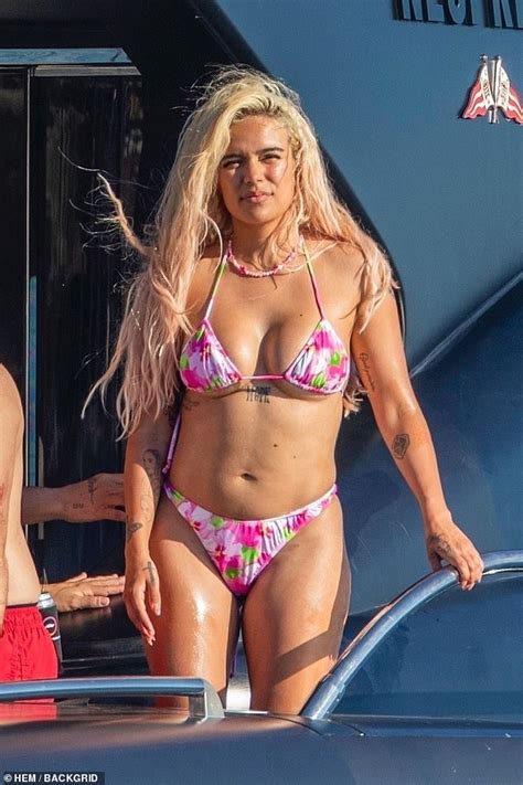 Hot Sexy Karol Granda Bikini Pics