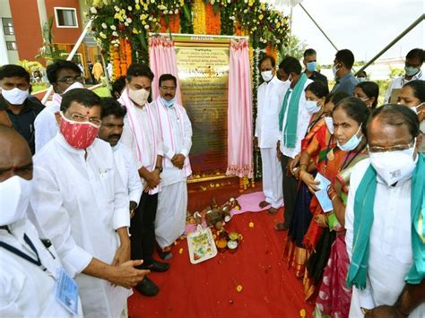 Telangana Cm Inaugurates 1320 2bhk Flats For Poor In Sircilla