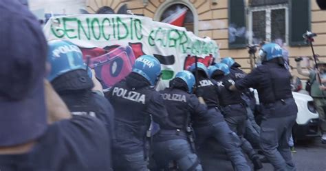 Roma Scontri Tra Manifestanti Pro Palestina E Forze Dell Ordine La