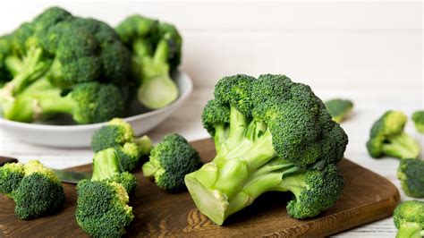 how to clean fresh broccoli