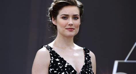 The Blacklist Star Megan Boone Is Leaving The Nbc Drama Series After 8 Seasons Feature Weekly