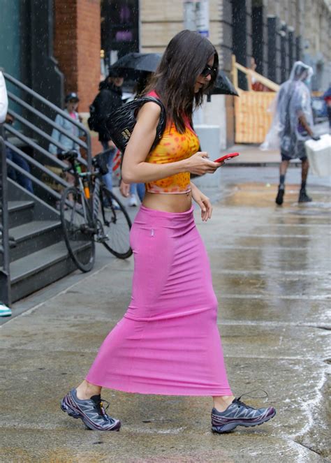 Emily Ratajkowski Beautiful Body Hot Celebs Home