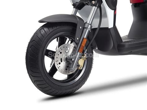 Yamaha Algérie commande ouverte pour le Slider 50 Naked SCOOTER DZ