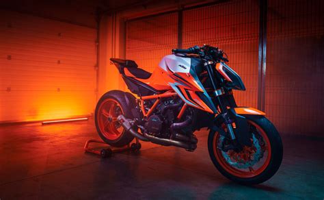 Ktm Renov A Su Naked M S Grande Y Le Cambi Un Aspecto Clave