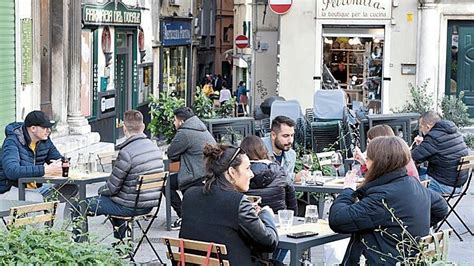 Dieci euro per un piatto così la pausa pranzo a Genova sta diventando