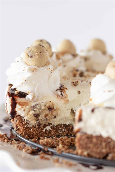 Chocolate Chip Cookie Dough Cheesecake