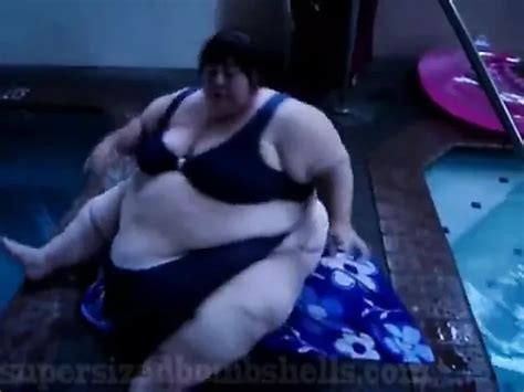 600lb SSBBW Stands Walks Jiggles And Struggles BBW Porn XHamster