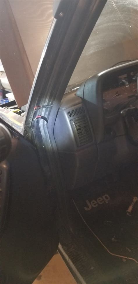 50 Auxbeam wiring (without roof holes!) | Jeeps.net Forum