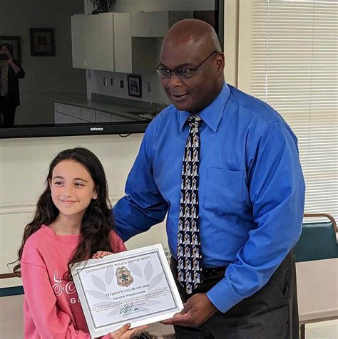 Girl, 10, Saves 'Unresponsive' Grandfather from Drowning in Pool