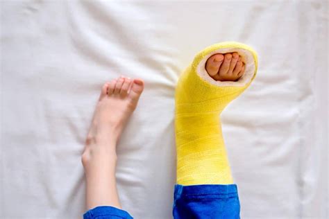 how long does sprained toe take to heal