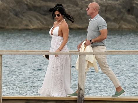 Lauren Sanchez says fiancé Jeff Bezos is a 'monster' in the gym — here ...