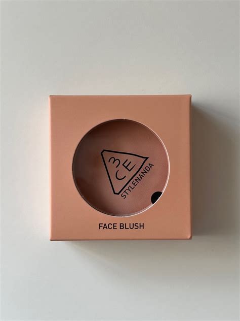 現貨 3CE face blush 胭脂 腮紅 NUDE PEACH 美容個人護理 健康及美容 皮膚護理 化妝品 Carousell