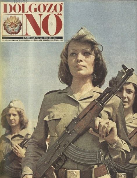 Hot Babes Grabbing Some Dong R Ak