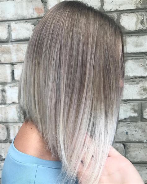 Chic Ash Blonde Hair Ideas 34 Trendy Styles For Every Woman Divagaze