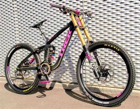 Trek Pink