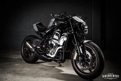 BMW S R Naked By VTR Customs BikeBrewers