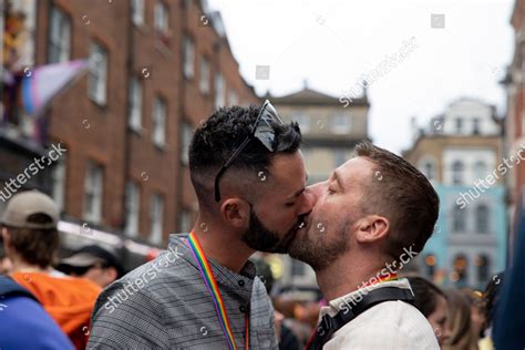 Pair Gay Couple Seen Kissing Passionately Editorial Stock Photo Stock Image Shutterstock