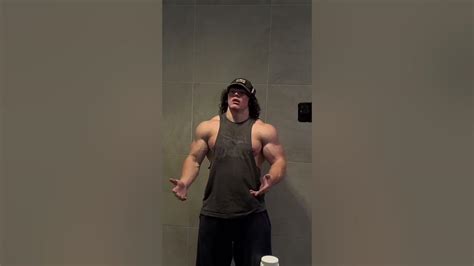 Sam Sulek Talks About The Perks Of Cutting And Bulking Youtube