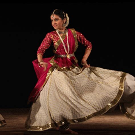 kathak dance costume  jaipur gharana bharatanatyamworld