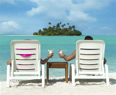 Last-minute details: Finalising your honeymoon plans | Easy Weddings