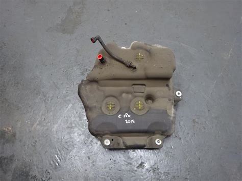 Adblue Tank Mercedes C C 180 1 6 CDI BlueTEC C 180 D 16V A2054703901