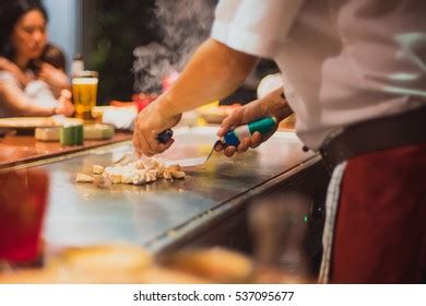 2 425 Live Cooking Hotel Images Stock Photos And Vectors Shutterstock