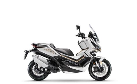 zontes presenta su scooter de aventura  motosonlinenet