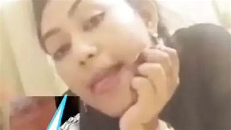 Bangladeshi Bhabi Showing Pussy Xhamster