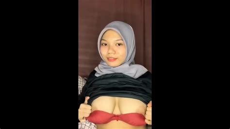 Big Tits Myanmar Maid Catch By Vietnamese Matter