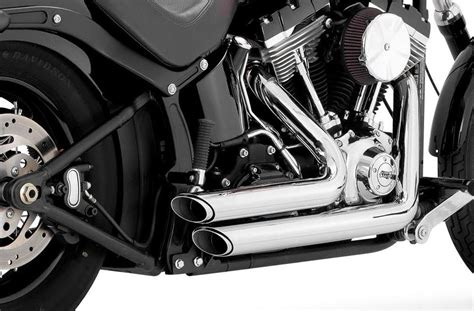 Vance Hines Shortshots Staggered Dual Exhaust For Harley Davidson Softail