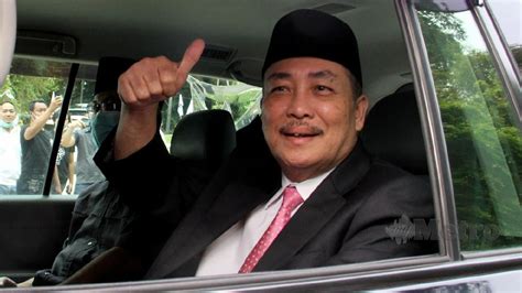 Ketua Menteri Sabah Yang Baru 2020 Walang Merah