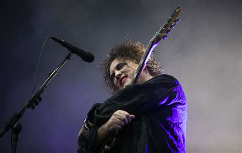 Robert Smith sur la façon dont la tragédie familiale a façonné la