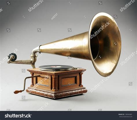 Antique Phonograph Stock Photo 138940481 : Shutterstock