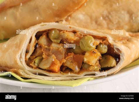 Indian vegetable samosa hi-res stock photography and images - Alamy