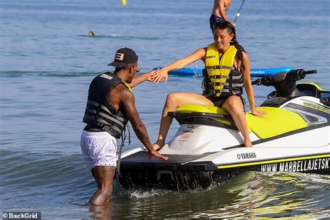 Love Island S Rebecca Gormley Shows Off Her Washboard Abs In A Skimpy Black Bikini Daily Mail