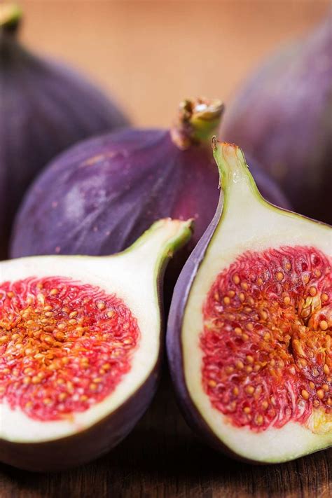 Figs: Benefits, Side Effects, And Nutrition 929