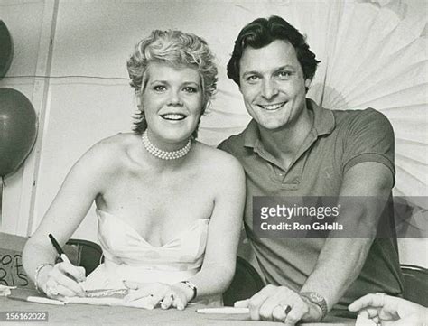 9 Hot Sexy Christopher Norris Bikini Pics