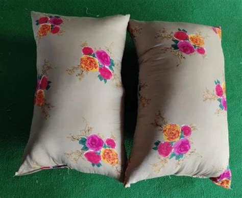 Multicolor Vaccum Pressed Pillows For Home Shape Rectangular At Rs