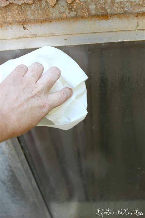 Removing Hard Water Stains Windows