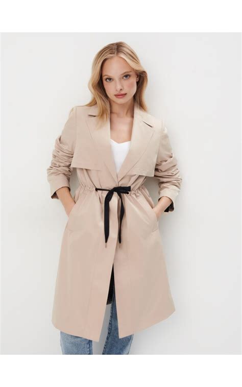 Cappotto Colore Nude MOHITO 114AB 02X