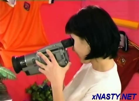 Dissolute Brunette Heidi With Firm Natural Tits Gets Orgasm