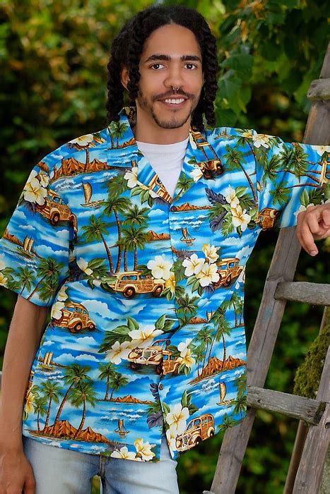 Herren Hawaii Hemd Mit Blauem Woody Car Und Palmen Motiv