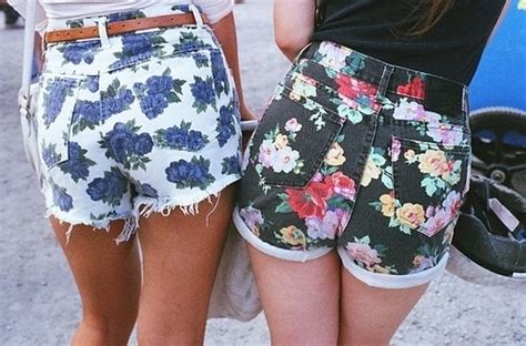 Mulheres Juntas Hot Pants