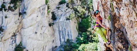 Оборудование для альпинизма и скалолазания: карабины, закладные ...