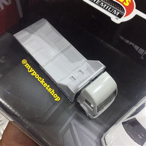 Reserved Hot Wheels Premium Nissan Collector Set W Nissan Skyline Gt R R R R And