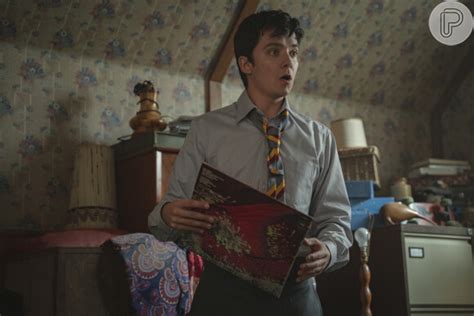 Voc N O Tinha O Direito Netflix Faz An Ncio Surpresa Sobre Sex Education Ap S Esquecer A