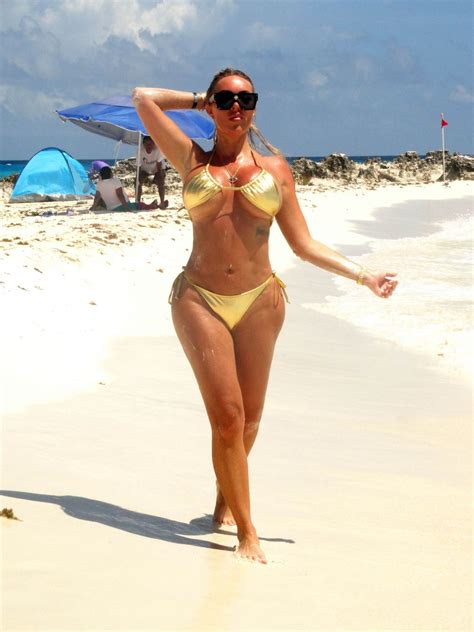 Aisleyne Horgan Wallace In A Gold Bikini At A Beach In Cancun Hawtcelebs