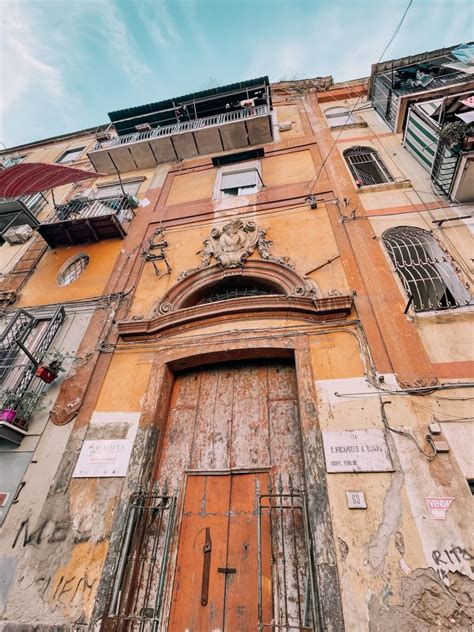 Quartiere Forcella A Napoli Cosa Vedere Liberamente Traveller