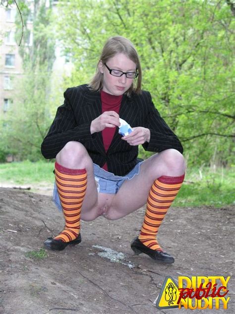 Minevra Pissing In Public Park Porn Pictures XXX Photos Sex Images 2696969 PICTOA