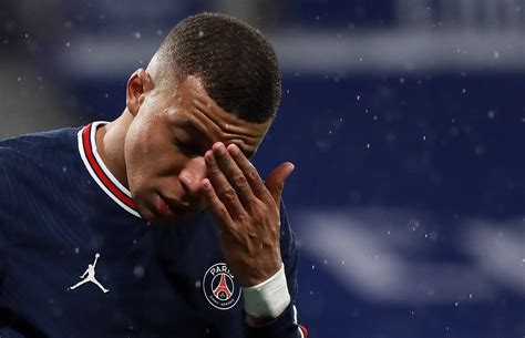 Ligue 1: Mbappé explota por los insultos en Twitter a una niña de 8